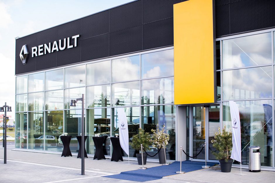 Klaipėdoje atidarytas moderniausias Baltijos šalyse automobilių centras