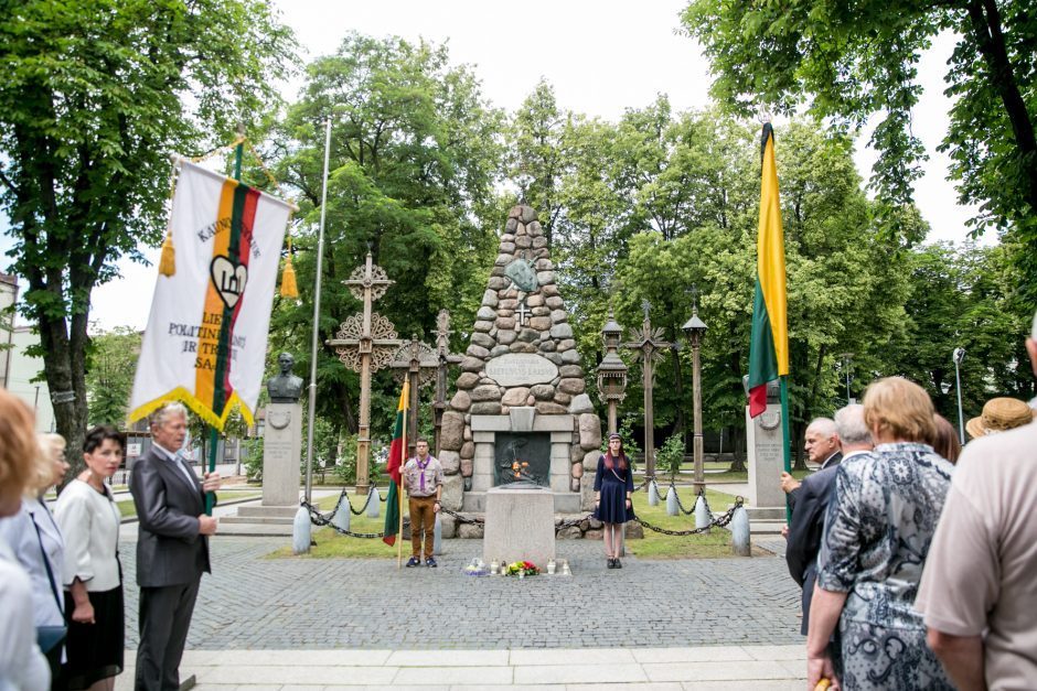 Tremtinių vardų skaitymai didmiesčiuose truko parą