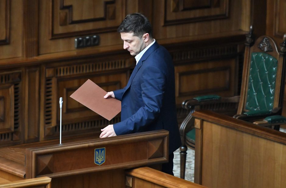 Ukrainos prezidentas teisme gina savo sprendimą paleisti parlamentą