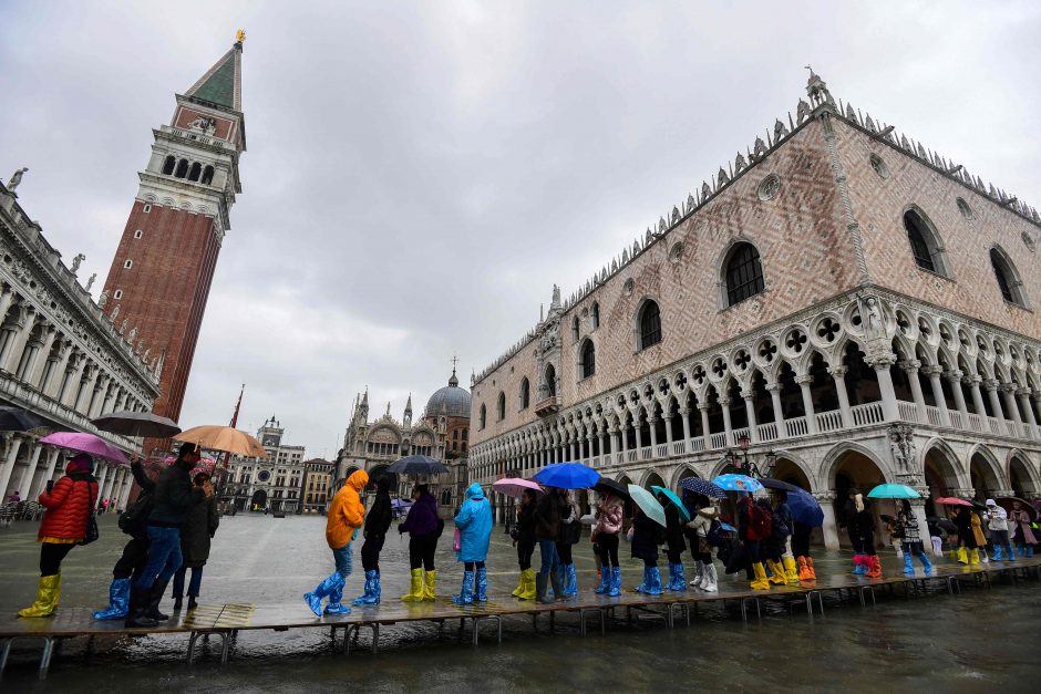 Venecija ambicingu projektu tikisi apsaugoti Šv. Morkaus aikštę