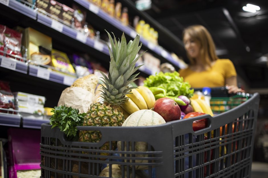 Prancūzija draus pardavinėti vaisius ir daržoves plastiko pakuotėse
