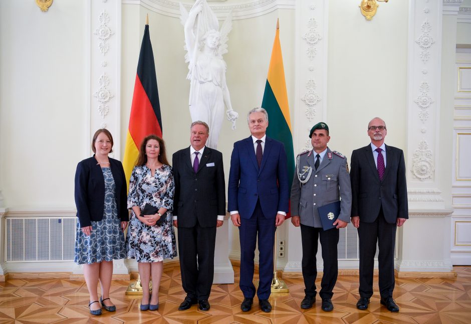 Darbą pradeda nauji Vokietijos, Latvijos ir Rumunijos ambasadoriai Lietuvoje