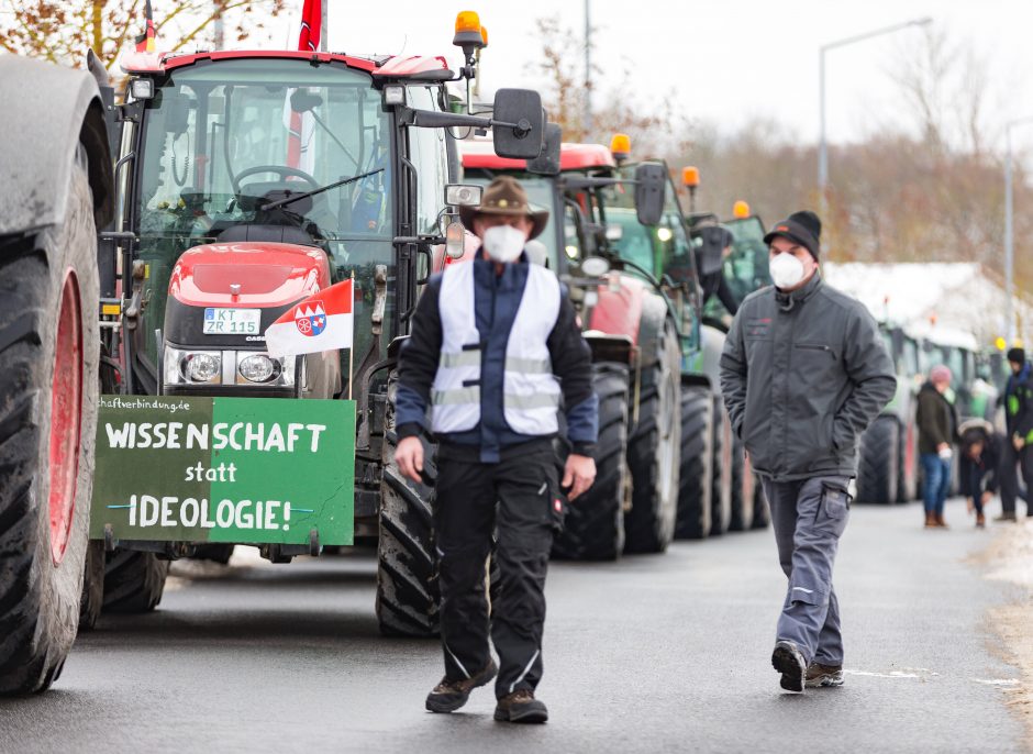 Vokietijos ūkininkai protestuoja prieš vabzdžių apsaugos planus