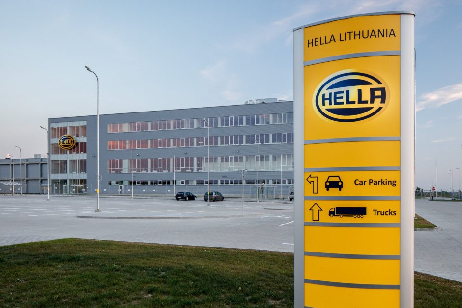 „HELLA Lithuania“ pradeda gaminti degalų valdymo modulį: kasmet – daugiau nei po milijoną