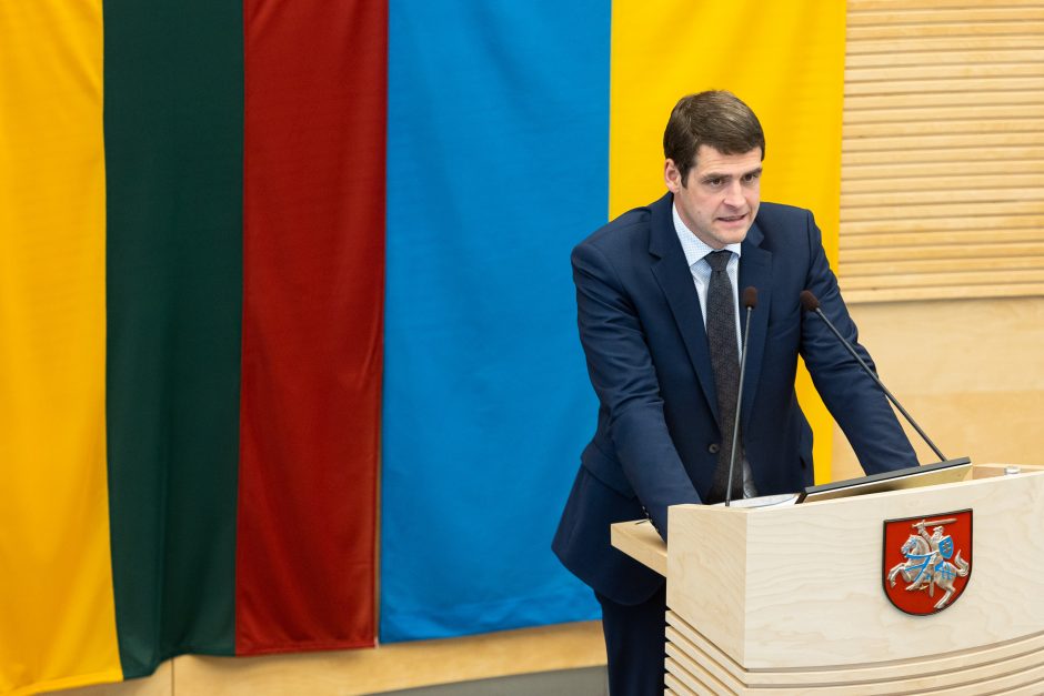 R. Žemaitaitis pajūryje kelia audrą