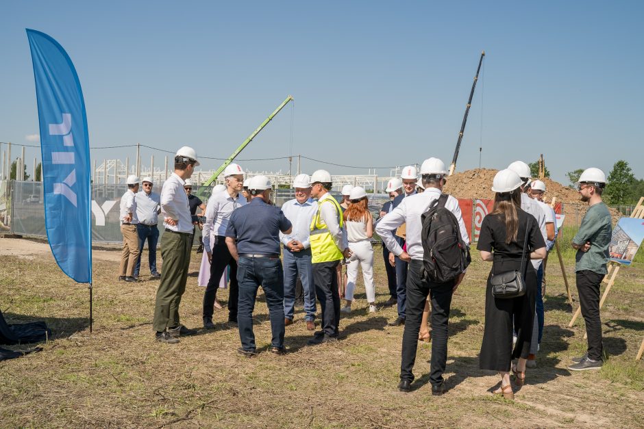 Verslo miestelio „Urban HUB“ statybų pradžią paskelbė įkurdinta bičių bendruomenė