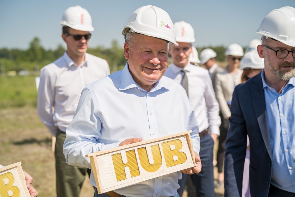 Verslo miestelio „Urban HUB“ statybų pradžią paskelbė įkurdinta bičių bendruomenė