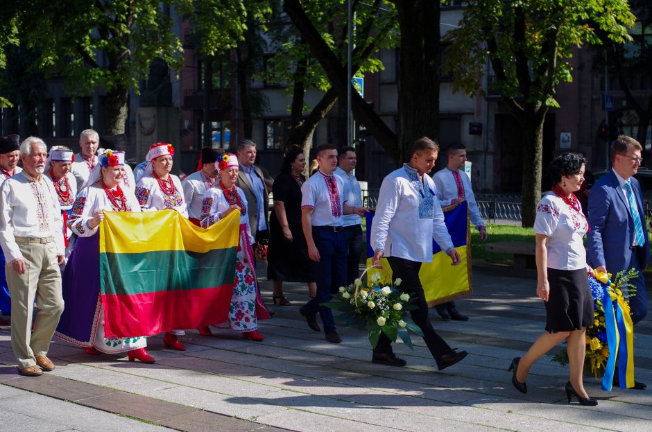 Kauno ukrainiečiai Nepriklausomybės dieną šventė spalvingai