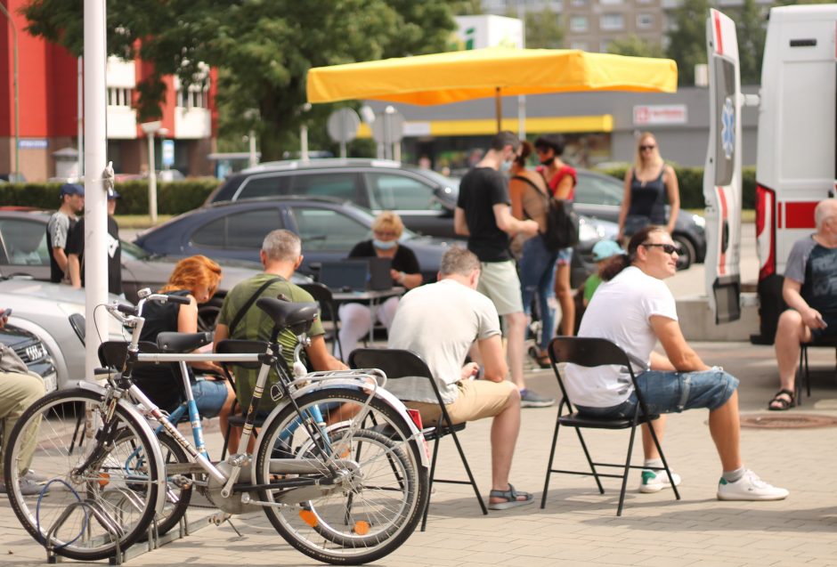 Skiepų autobusiukui uostamiestyje darbo netrūko