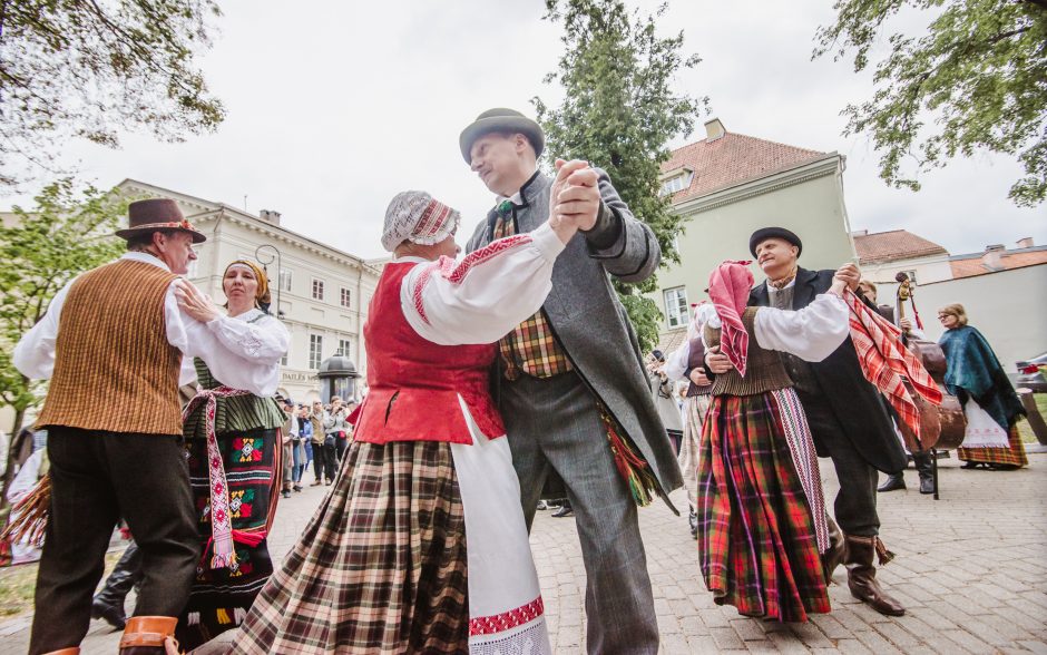 Festivalyje „Skamba skamba kankliai“ – tūkstančiai folkloro atlikėjų