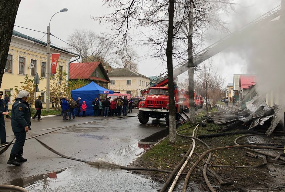 Rusijoje per gaisrą daugiabutyje žuvo septyni žmonės, įskaitant penkis vaikus