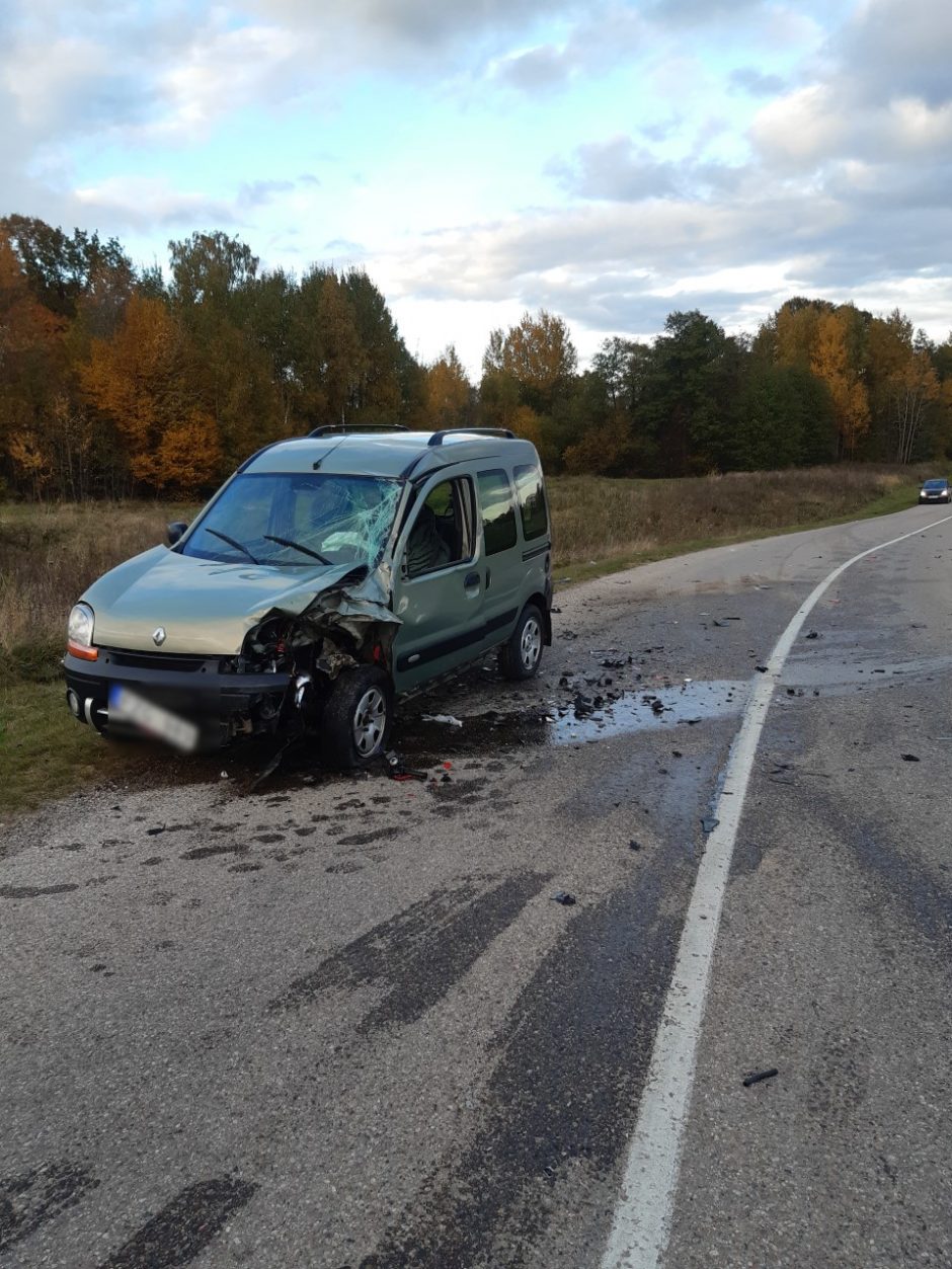 Alytaus rajone – tragiška automobilio ir motociklo avarija: žuvo žmogus