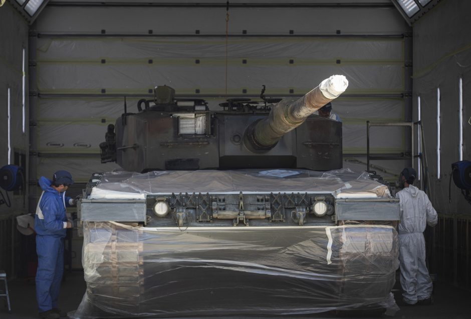 Ispanija po Velykų į Ukrainą išsiųs šešis „Leopard“ tankus 