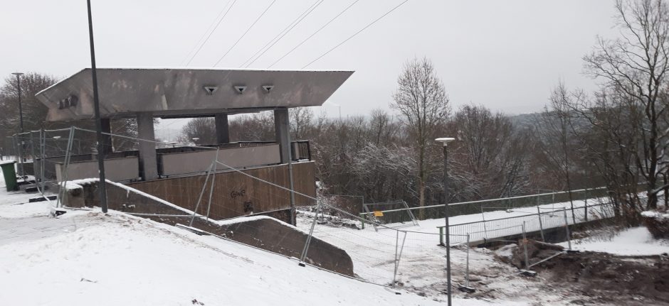 Praėjimas Trijų mergelių tiltu – jau uždarytas