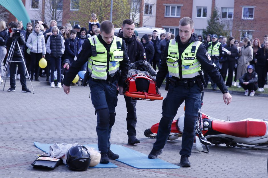 Mastaičiuose įspūdinga gausa moksleivių – Lietuvos policijos mokykloje vyko atvirų durų diena