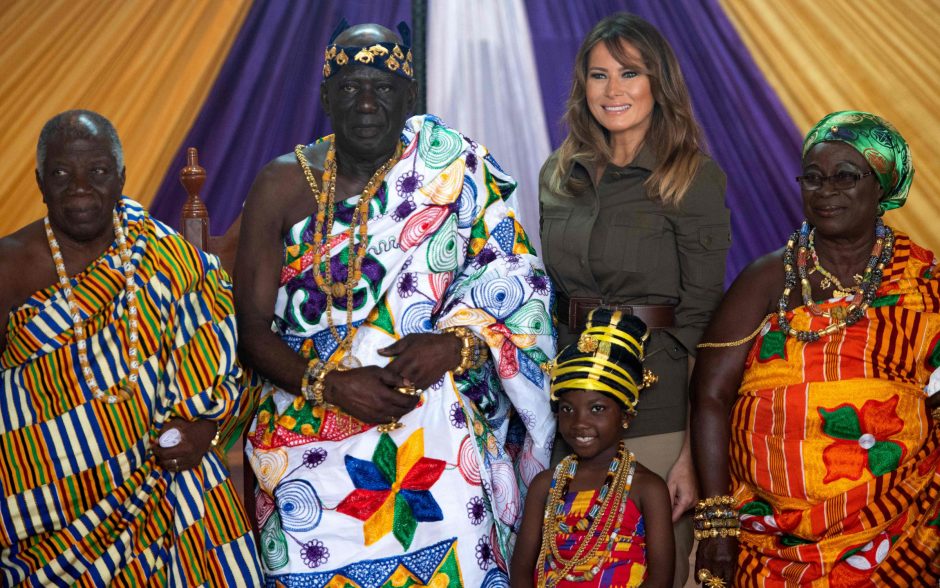 JAV pirmoji ponia apsilankė Ganos pilyje, kur kadaise buvo laikomi vergai