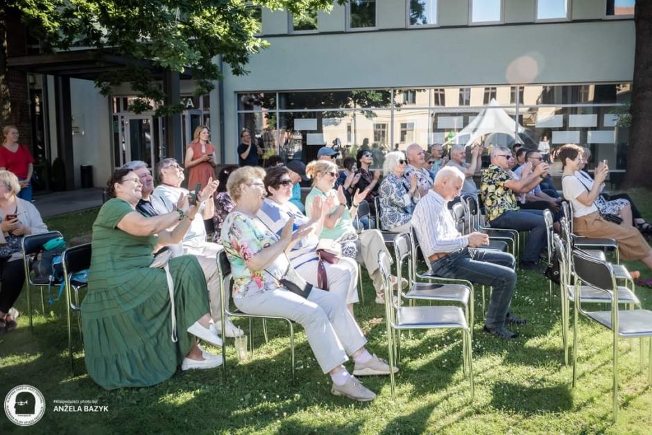 Pirmasis Klaipėdos pilies džiazo festivalio renginys „Vyšnia džiazo sode“