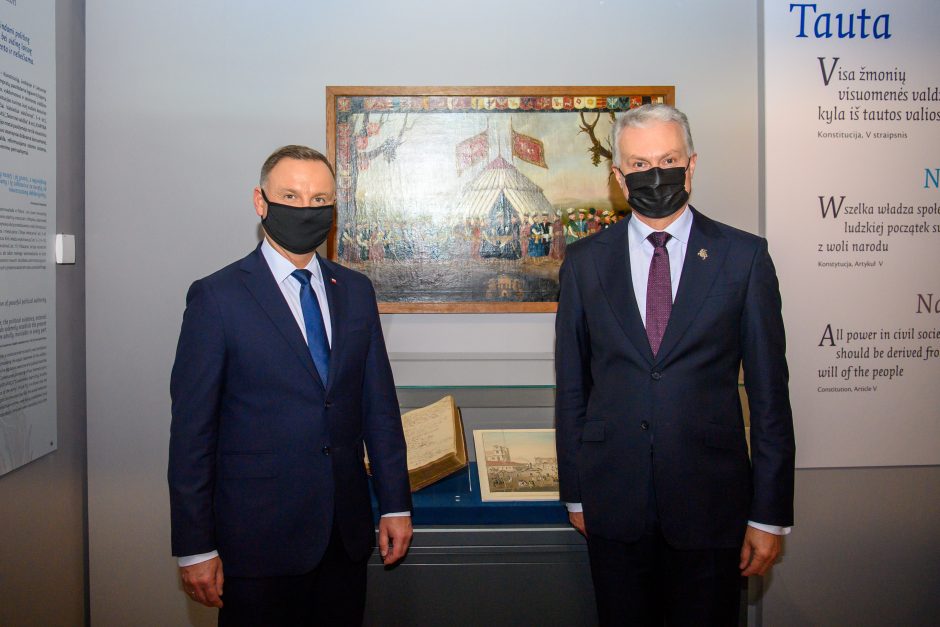 Lietuvos ir Lenkijos prezidentai atidarė Abiejų Tautų tarpusavio įžado metinėms skirtą parodą 