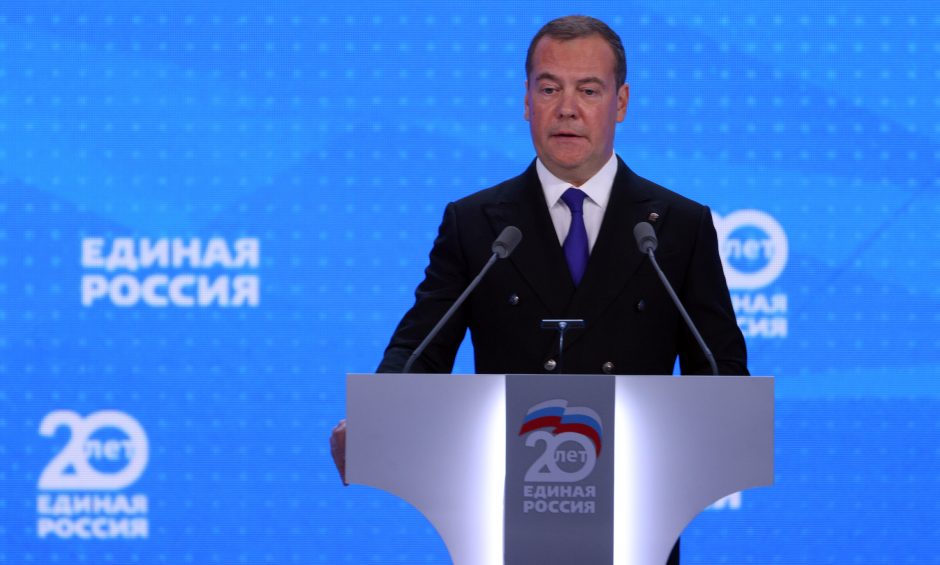 Rusijos valdančiosios partijos „Vieningoji Rusija“ pirmininku perrinktas D. Medvedevas