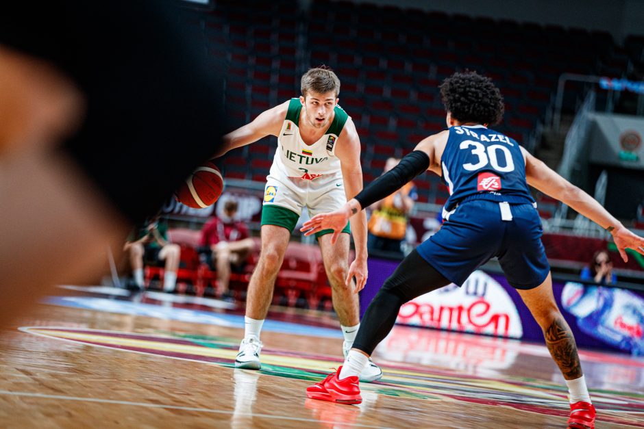 Dramatiškame ketvirtfinalyje Lietuvos devyniolikmečiai nusileido Prancūzijos krepšininkams