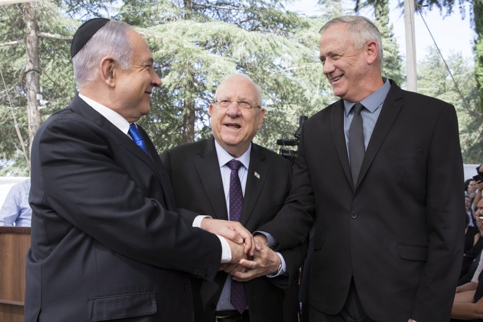 Izraelio premjeras B. Netanyahu ir B. Gantzas susitarė dėl koalicinės vyriausybės