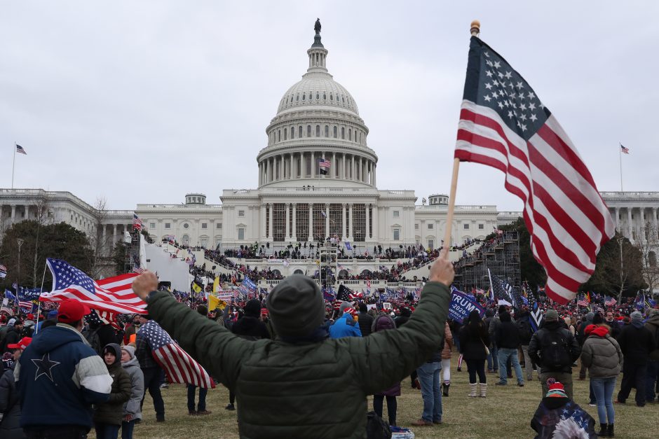 Du trečdaliai amerikiečių norėtų nematyti D. Trumpo viešumoje pasibaigus jo kadencijai