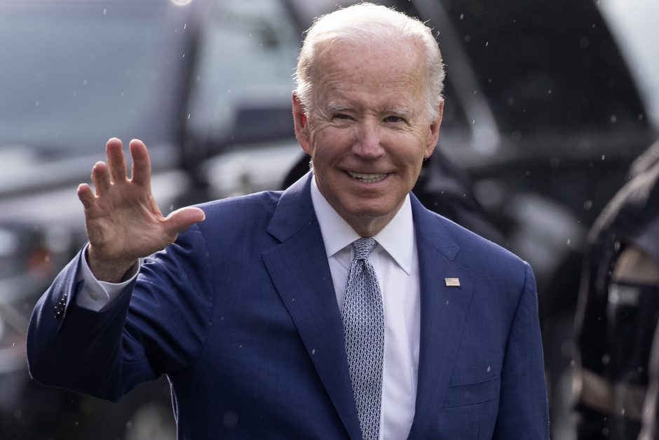 J. Bidenas ragina Rusiją ir Kiniją įsitraukti į derybas dėl branduolinių ginklų kontrolės