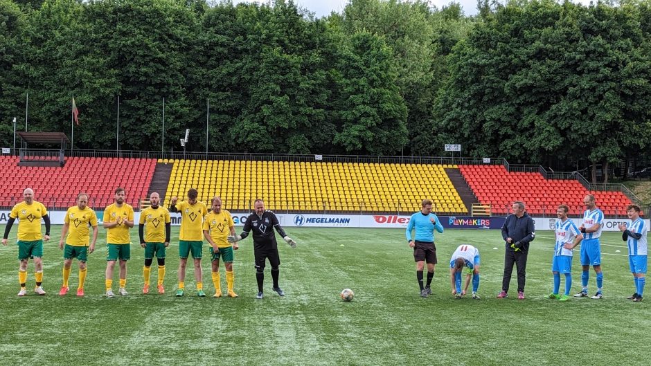 Žurnalistai išsiaiškino kas geriausiai žaidžia futbolą