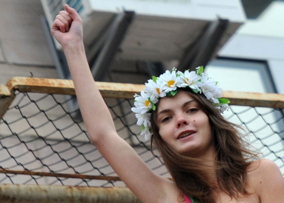 Paryžiuje rasta negyva viena „Femen“ įkūrėjų