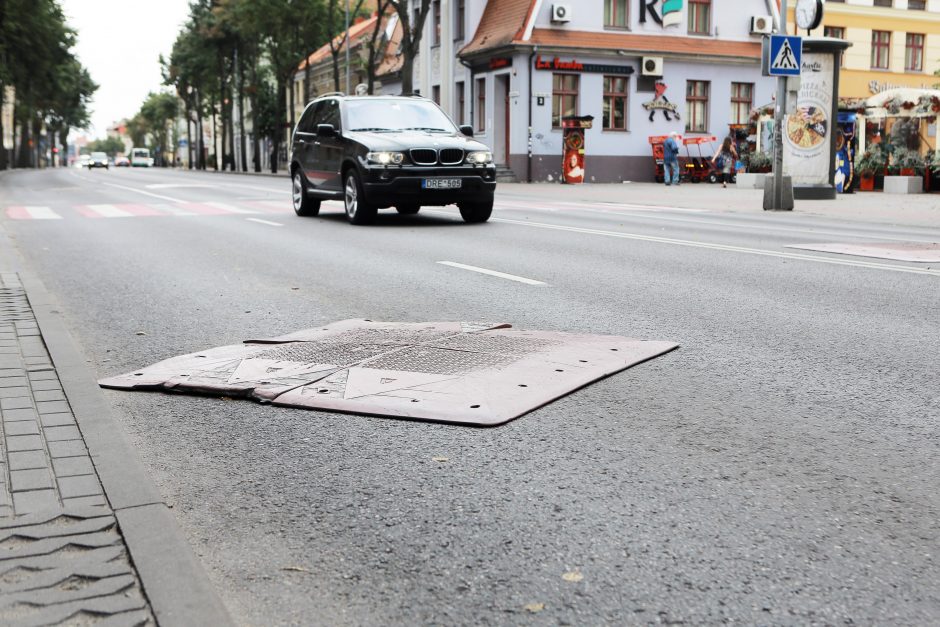 Plastikinių greičio slopinimo kalnelių Klaipėdoje nebeliks