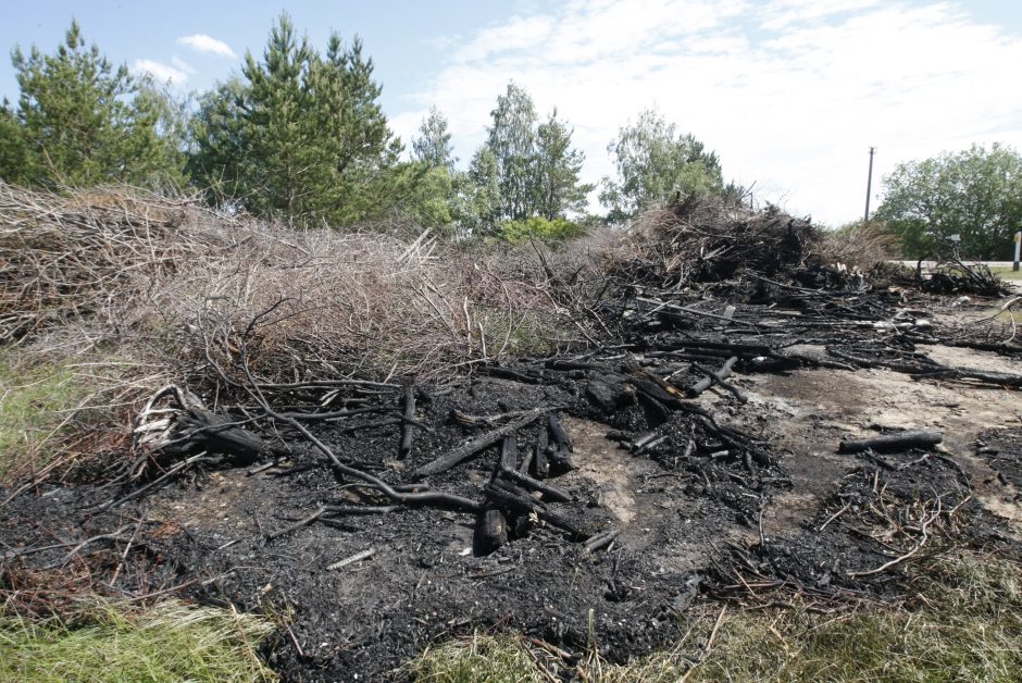 Buvęs pareigūnas nesustabdomas – pabėgo iš komisariato