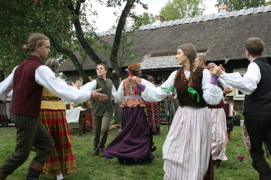 Čia vaikų ir tėvų širdys atsiveria muzikai