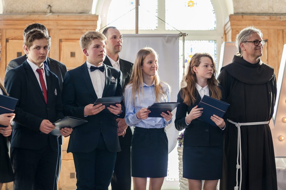 Mėlynojo kilimo šventėje pagerbti Klaipėdos licėjaus lyderiai