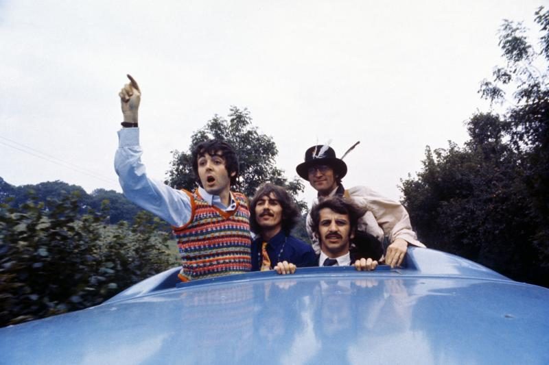 Aukcione bus parduotos retos spalvotos „The Beatles“ nuotraukos