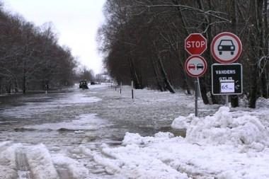 Ant kelio į Rusnę jau 65 cm vandens