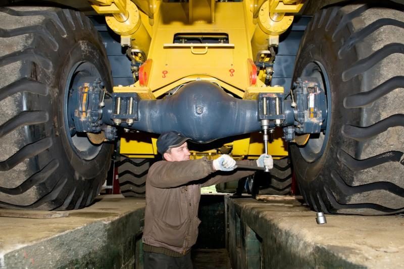 Už techniškai tvarkingo traktoriaus remontą - pusė milijono litų