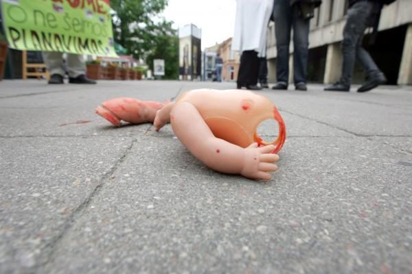 Dauguma lietuvių pritaria abortams 