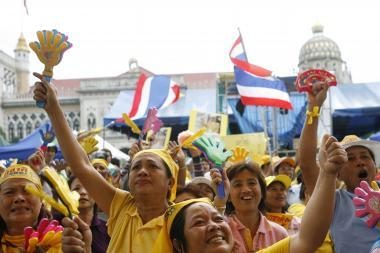 Tailando KT uždraudė valdančiąją partiją