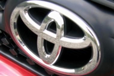 „Toyota“ atšaukia automobilius iš Japonijos ir Europos rinkų