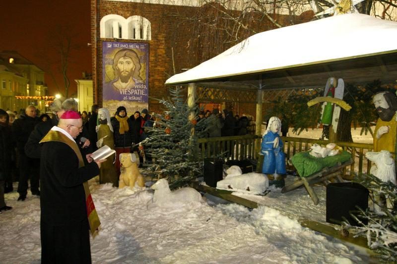 Per Šv. Kalėdas reikia pabūti ir  tyloje