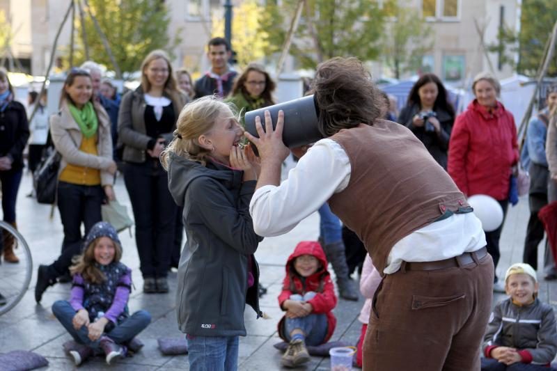 Gatvės teatrų festivalyje netrūksta linksmybių