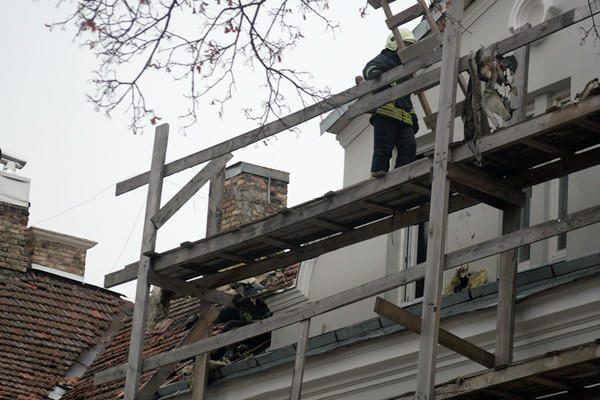 Vilniaus senamiestyje degė namas