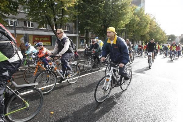 Klaipėdos gatvėse – šimtas dviratininkų