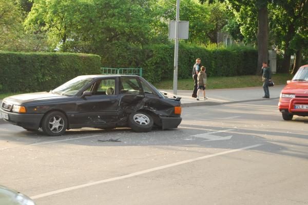 Klaipėdoje avarijoje nukentėjo vairuotoja