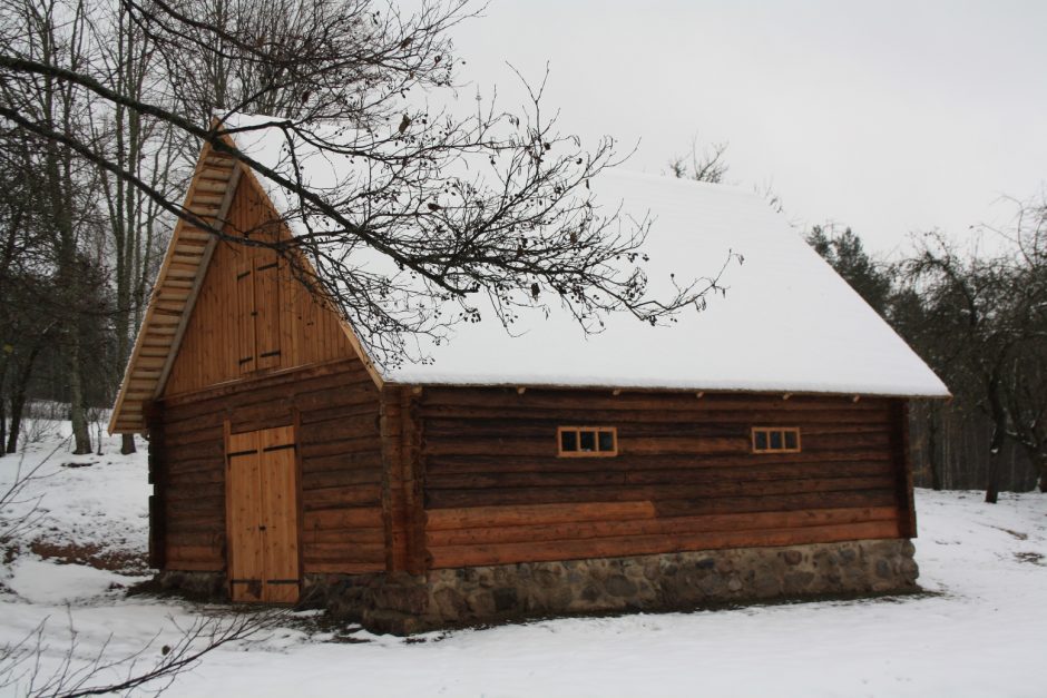 Aukštaitijos nacionaliniame parke atidarytas Salų etnoarchitektūrinis kaimas