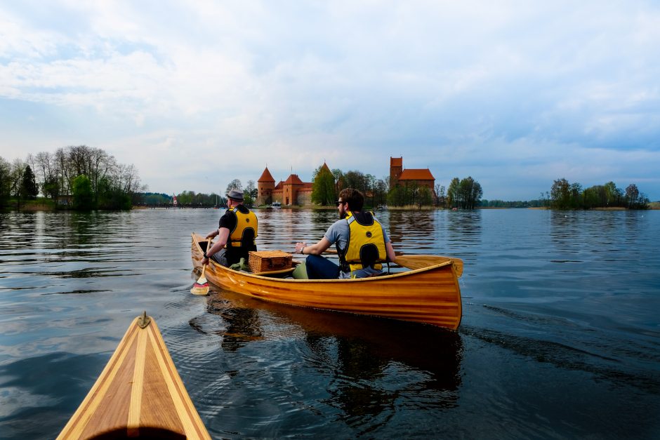 Naktiniai turai kanojomis – pasaulyje analogų neturinti pramoga Klaipėdoje