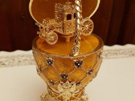 Skelbimas - *** Parduodu garsios ,FABERGE" firmos juvelyrikos stebuklą, kiaušinius