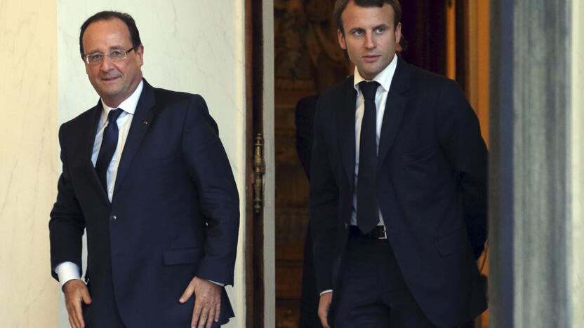 Francois Hollande ir Emmanuelis Macronas