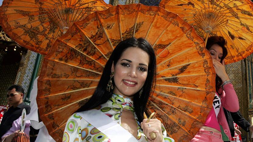 2004-ųjų Mis Venesuela Monica Spear