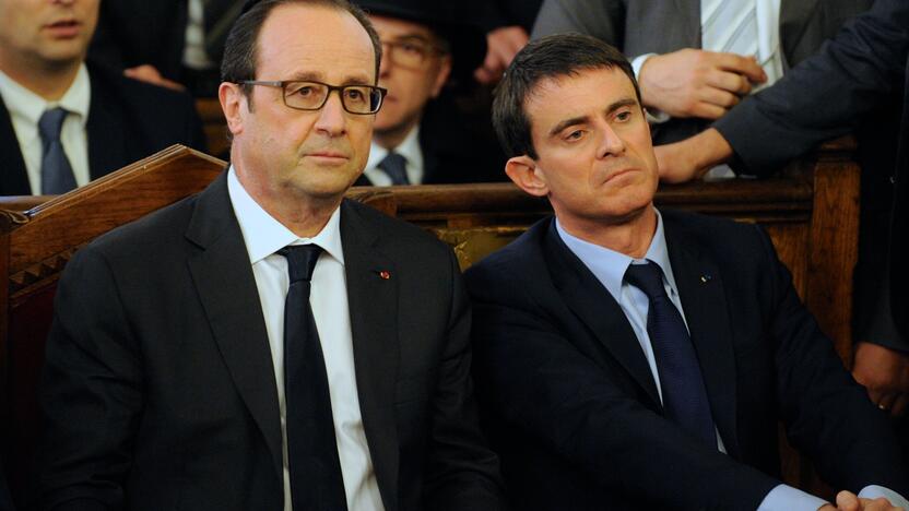 Francois Hollande ir Manuelis Vallsas